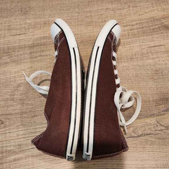 Converse Shoes, Women's 7, Men's 5, Brown, Low Top, All-Stars, Sneakers - Picture 7 of 9